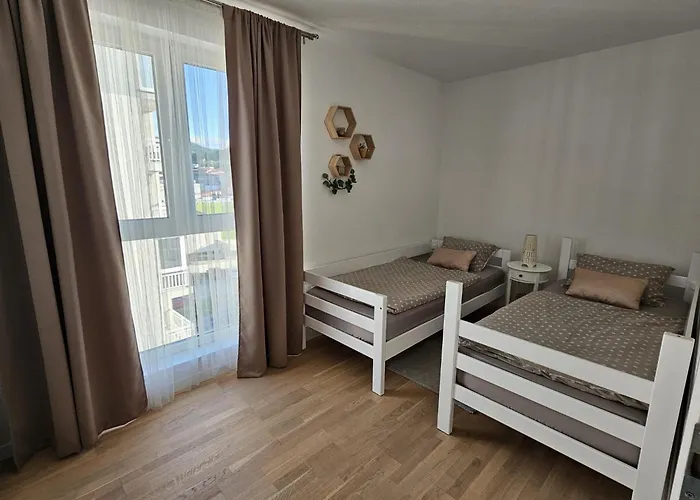 Apartman 33